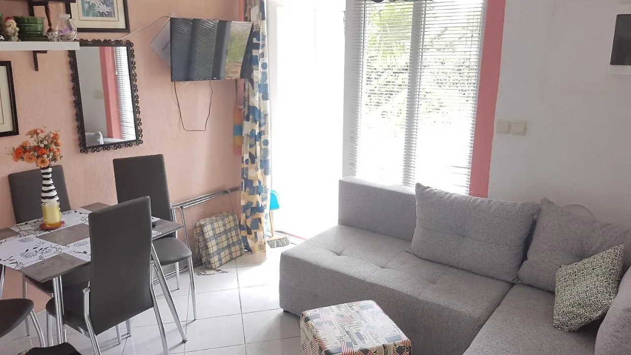 Apartment Mir Cres